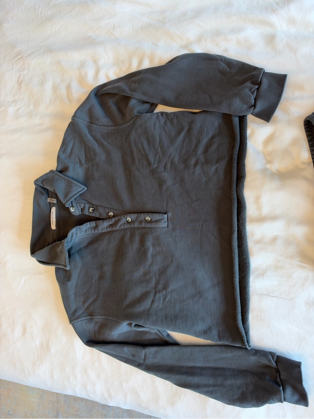 perfectwhite Tee   Washed black Button Polo Sweatshirt